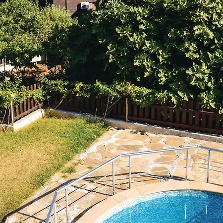 Nice One Bedroom In Appartement Sozopol